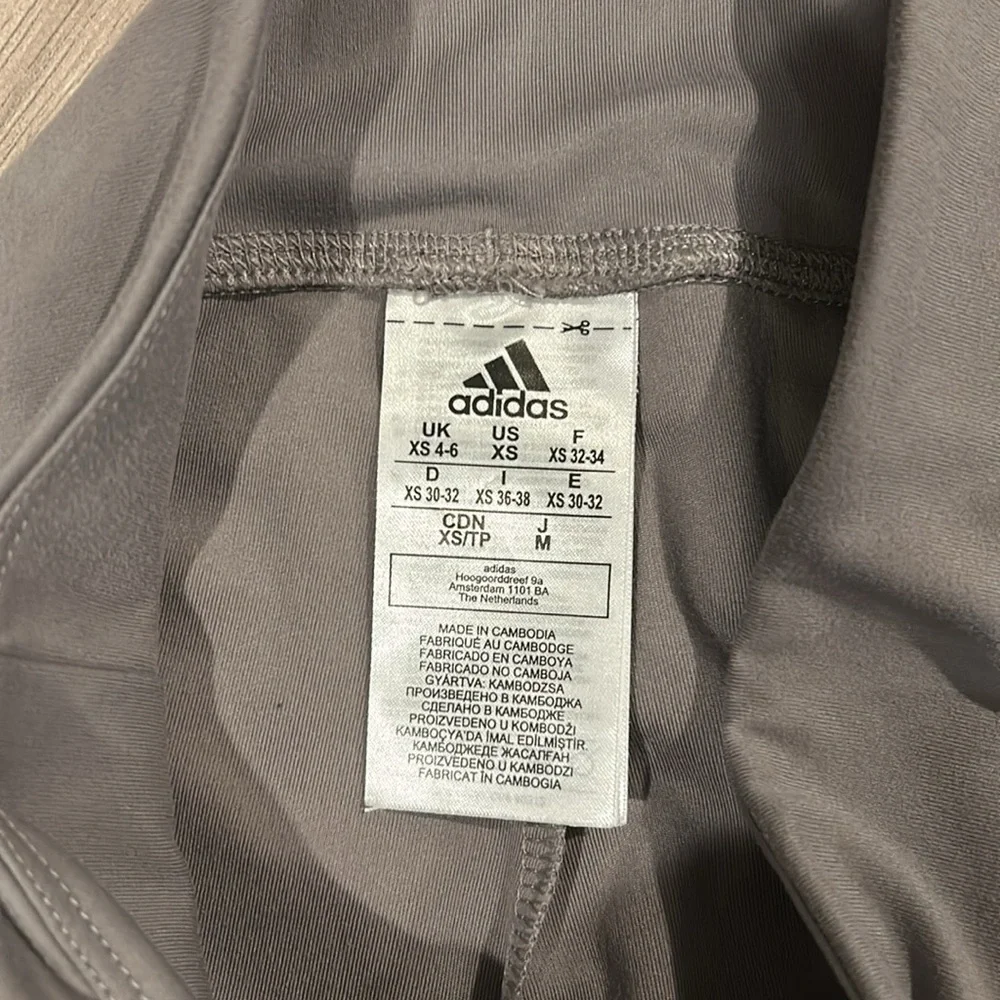 Adidas Women's Aeroready Size XS Gray Capri Leggings - Picture 3 of 5